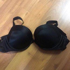 Black Victoria secret bra